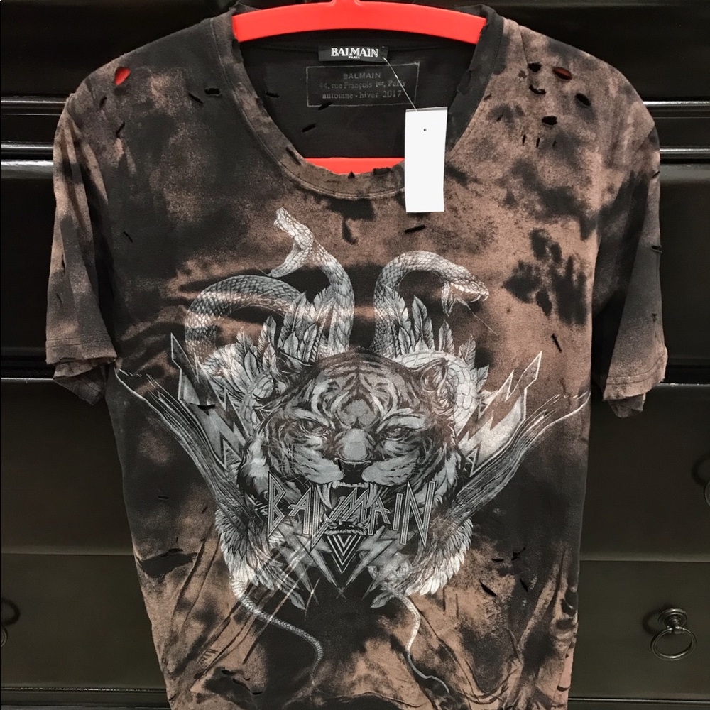100% authentic brand new Balmain T shirt .